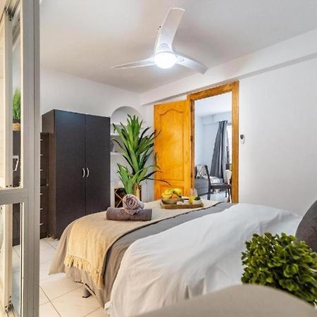 Boutique Living Fuengirola Apartment Bagian luar foto